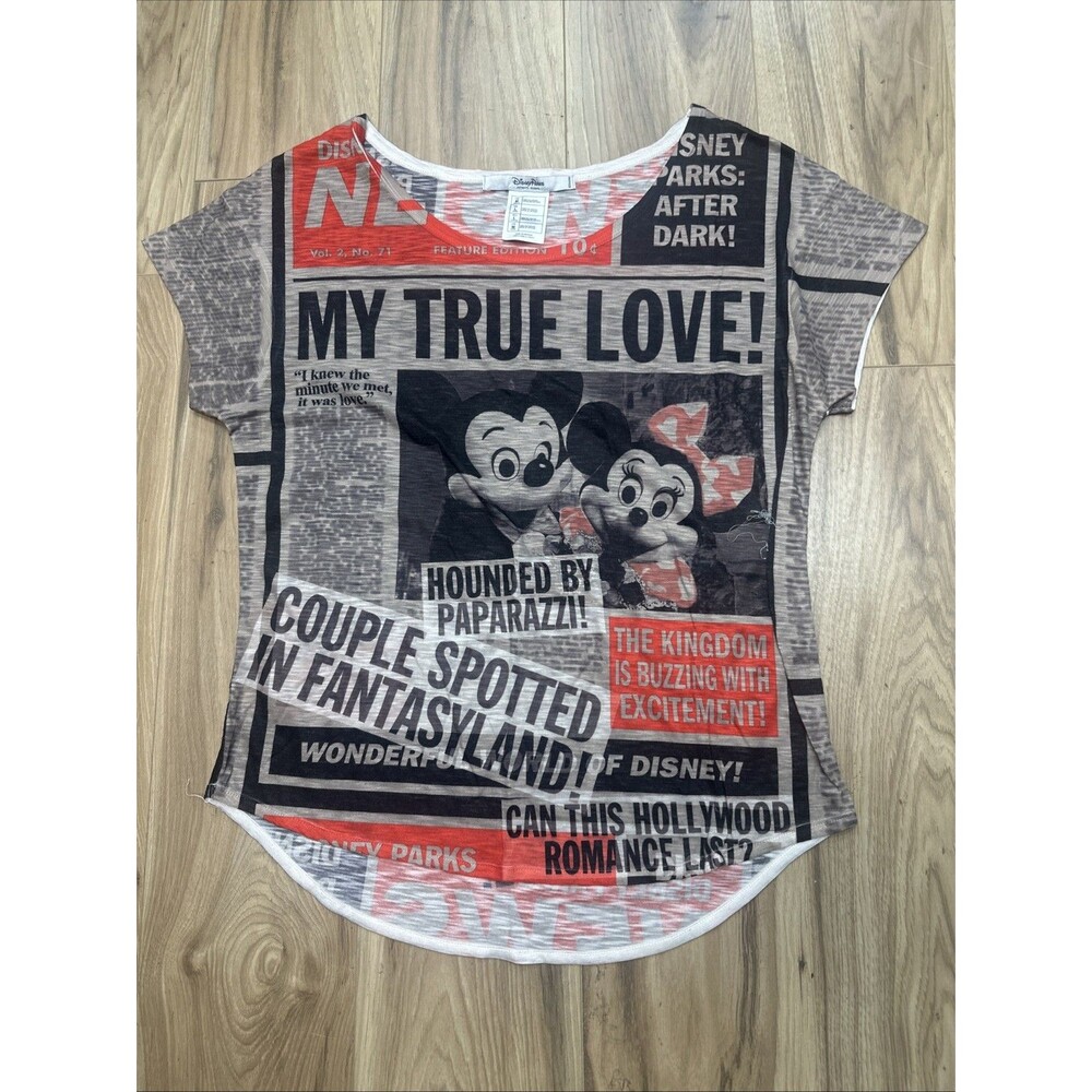 Disney Parks Womens Gray RedT Shirt Newspaper Scoop Neck Pullover Short Sleeve M